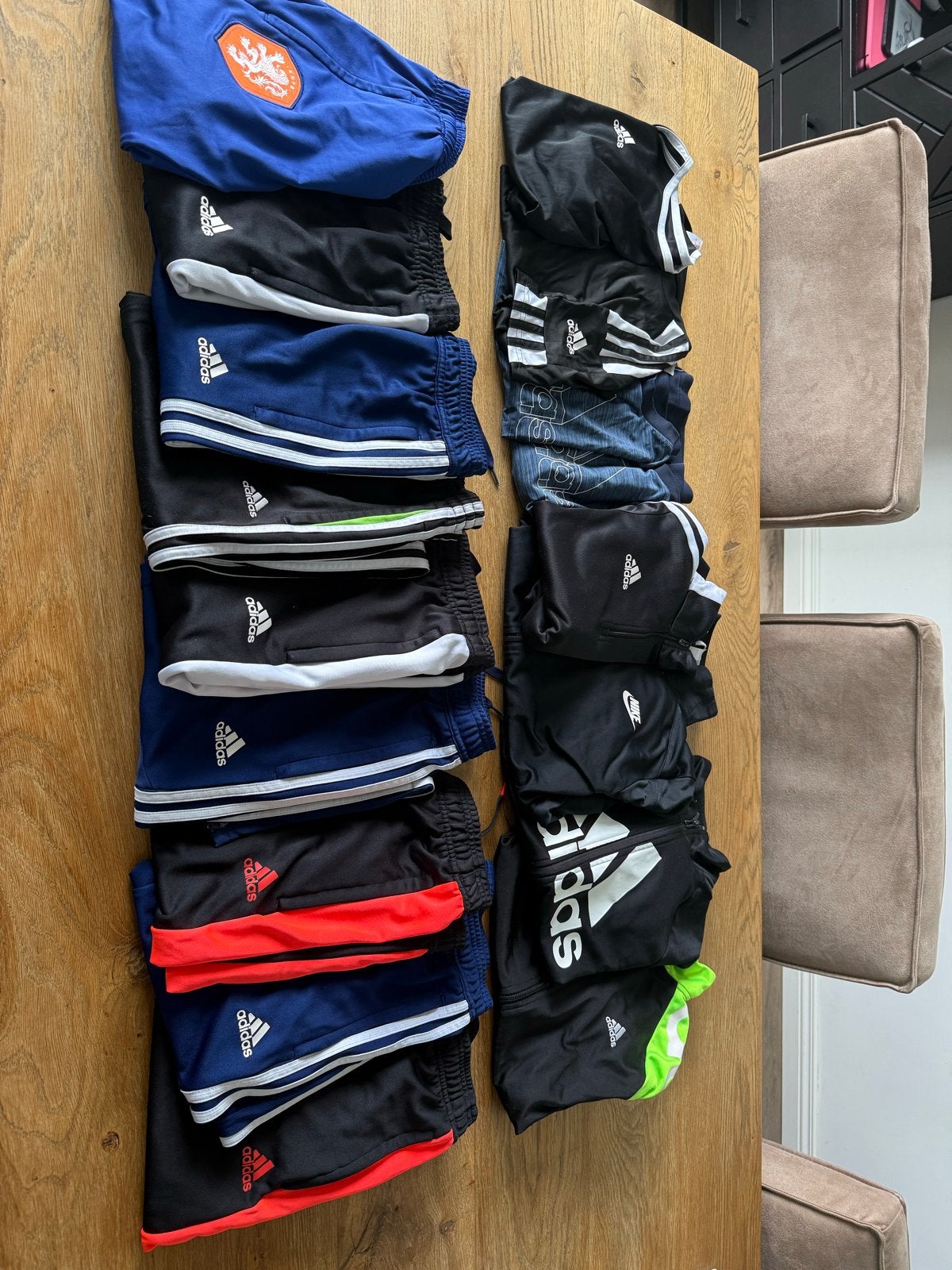 Adidas/nike Jongens sportkleding maat 152 - Gedragen staat, Ophalen, Gebruikt, Jongen