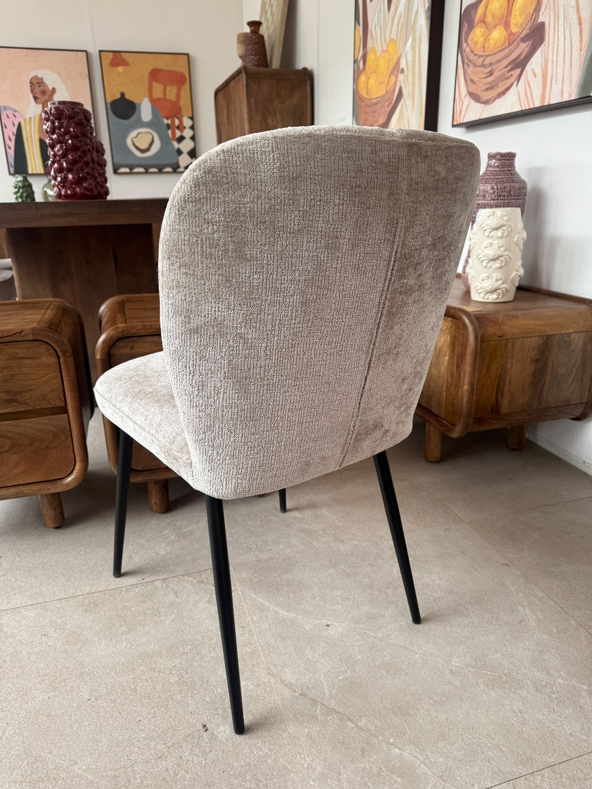 Magazijn leegverkoop eetstoelen zachte stof beige metaal zwa, Overige kleuren, Nieuw, Ophalen of Verzenden, Info@wkhome.nl