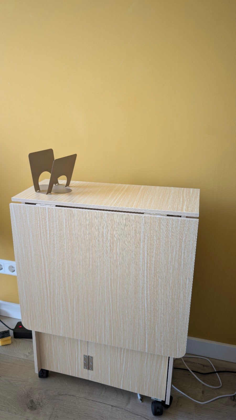 Foldable Table - Bit wobly, Ophalen, Modern en functioneel, Gebruikt, 100 tot 150 cm