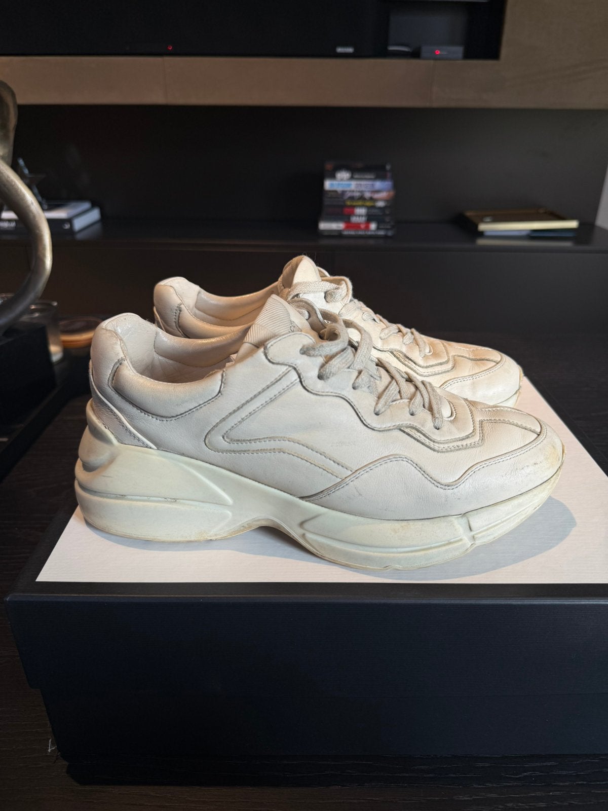 Gucci Rhyton Sneakers Wit – Maat 41, Kleding | Heren, Schoenen, Ophalen of Verzenden, Zo goed als nieuw, Wit