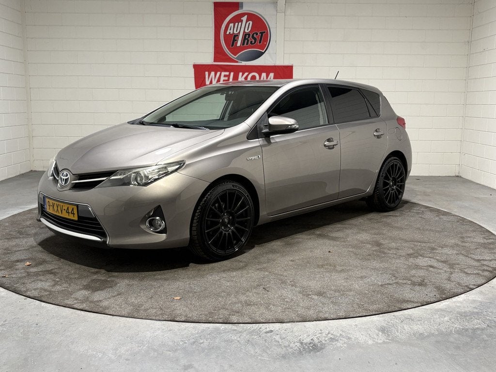 Toyota Auris 1.8 Hybrid Aspiration, Volledig onderhouden, Cl, Auto's, Euro 5, Gebruikt, Zwart, 4 cilinders
