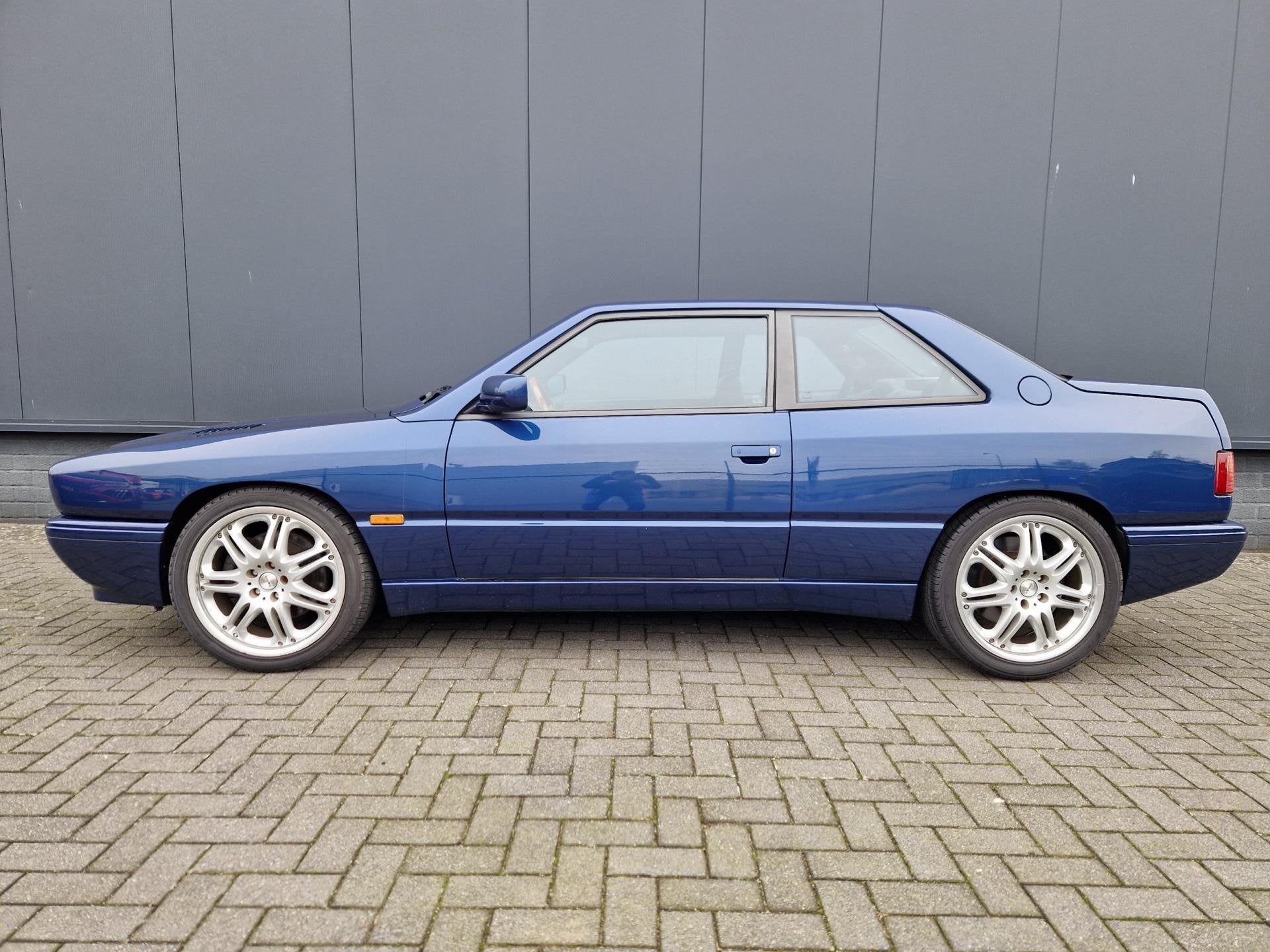 Maserati Ghibli 2.8 V6 BiTurbo /Nieuwe Distributieriem, Auto's, Gebruikt, Zwart, Blauw, Bedrijf