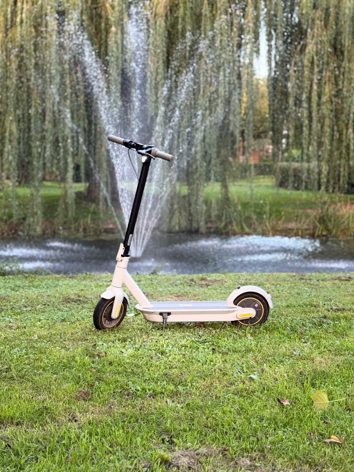 Ninebot elektrische step (E-scooter), Ophalen of Verzenden, Zo goed als nieuw, Elektrische step (E-scooter)
