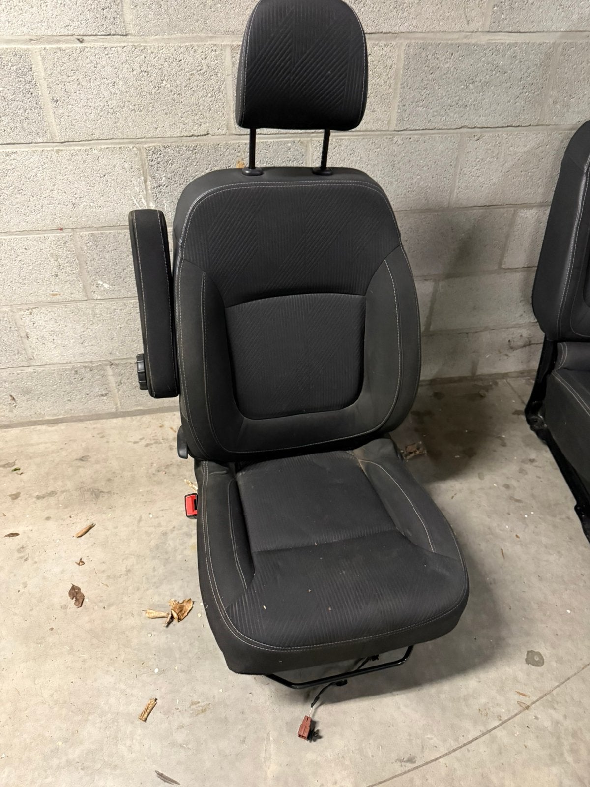 Renault trafic bestuurderstoel en bank, Auto-onderdelen, Interieur en Bekleding, Ophalen, Renault