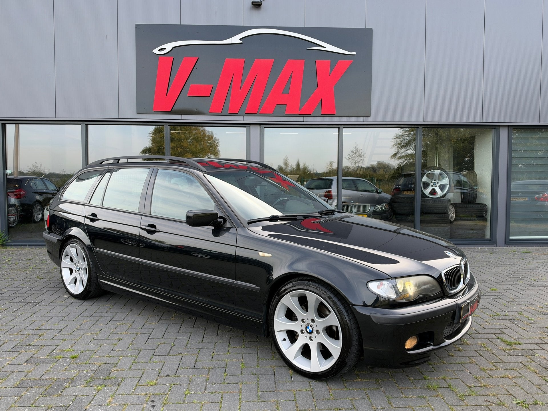 BMW 325i AUT M-Sport Xenon Navi Dak Alcantara Stoelvw Trekh., Automaat, Achterwielaandrijving, Gebruikt, Alcantara