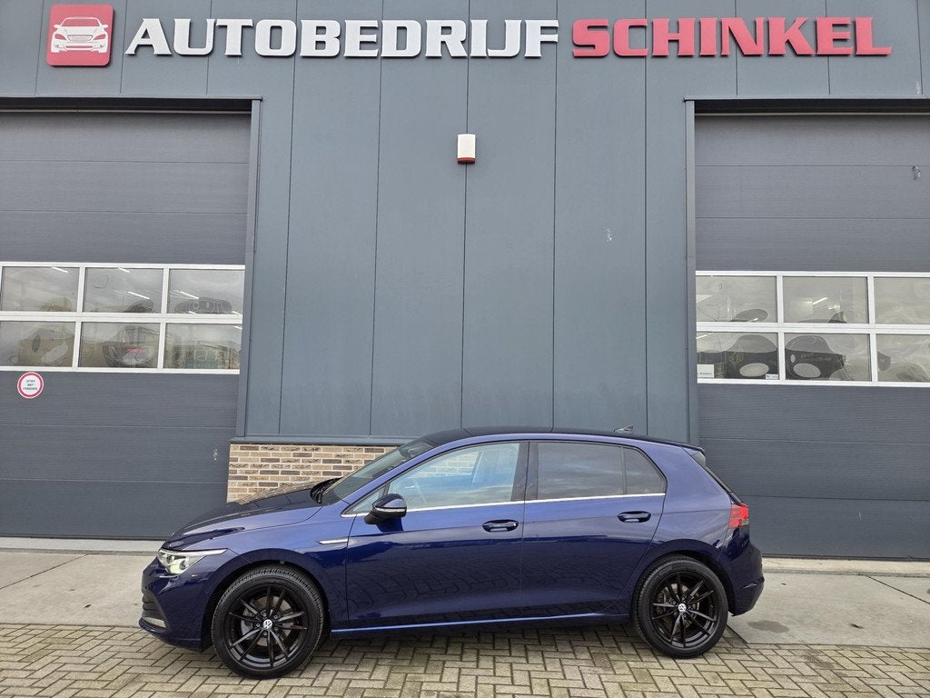 Volkswagen Golf 1.5 eTSI Style Camera,massage,stuurverwarmin, 4 cilinders, 150 pk, Blauw, Bedrijf