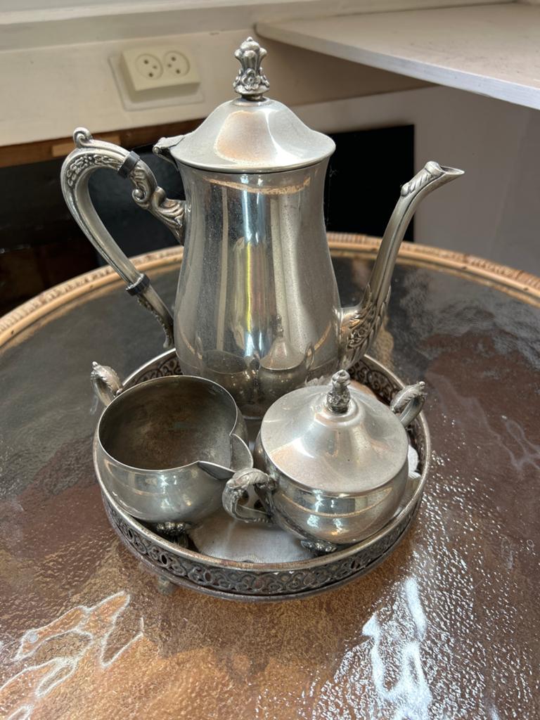 Antiek Zilverkleurig Koffie- en Theeservies met Dienblad, Antiek en Kunst, Antiek | Goud en Zilver, Ophalen, Zilver