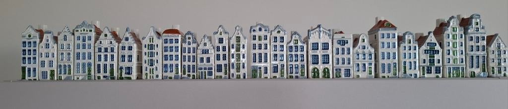 21 Delfts Blauw Grachtenpandjes - Royal Goedewaagen, Ophalen of Verzenden, Zo goed als nieuw, Porselein, Beeldje(s)
