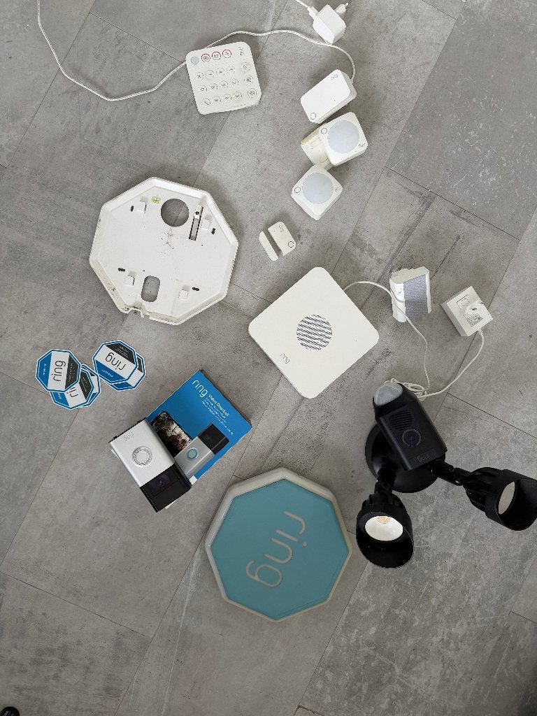 Complete alarm installatie RING, Gebruikt, Draadloos, Ophalen of Verzenden, Compleet systeem