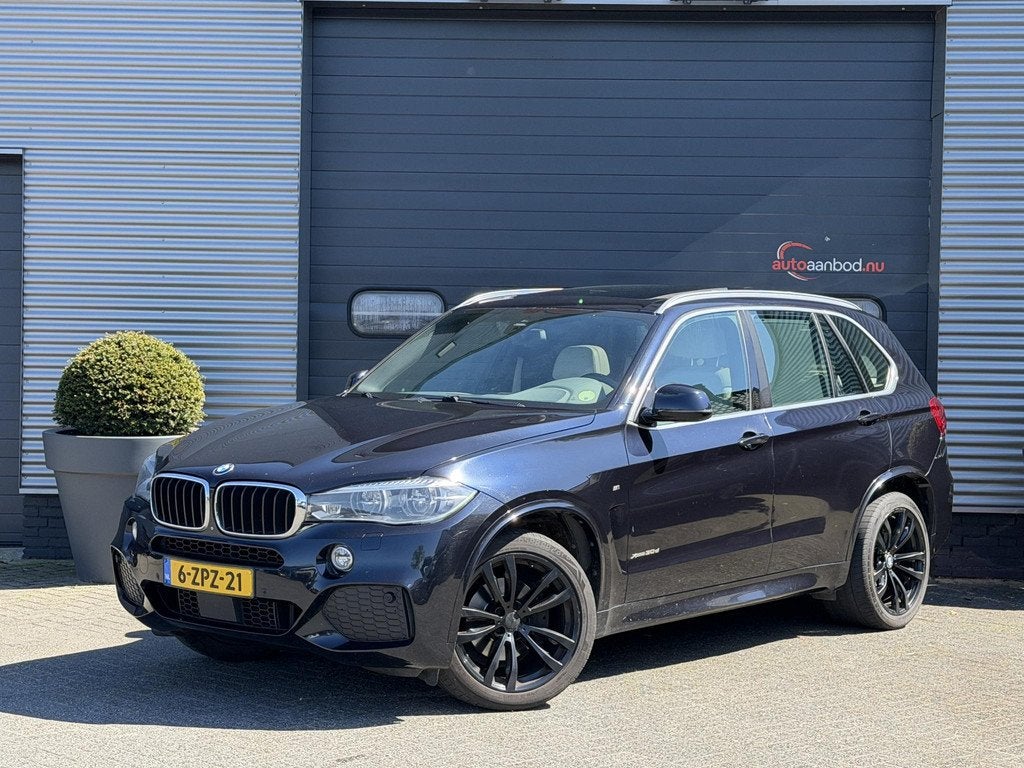 BMW X5 xDrive30d High Executive 7p. M-Sport | Panoramadak |, Auto's, BMW, Gebruikt, 2993 cc, 7 stoelen, Zwart