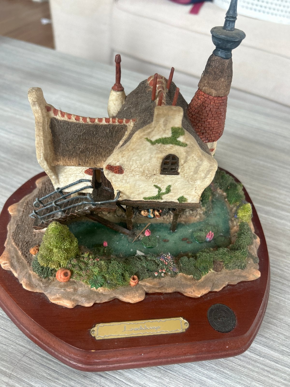 Het Lachhuys Prachtig gedetailleerd verzamelobject, Ophalen of Verzenden, Zo goed als nieuw, Beeldje of Poppetje