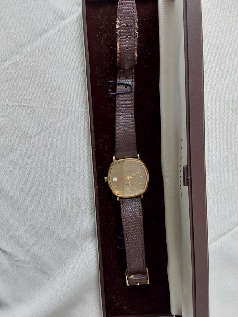 Pontiac horloge met bruine leren band en gouden kast, Overige merken, Polshorloge, Ophalen of Verzenden, Goud