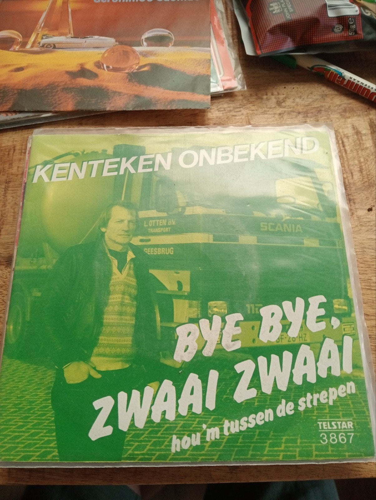 Kenteken onbekend - bye bye zwaai zwaai, Cd's en Dvd's, Vinyl | Nederlandstalig, Ophalen of Verzenden, Zo goed als nieuw, Overige formaten