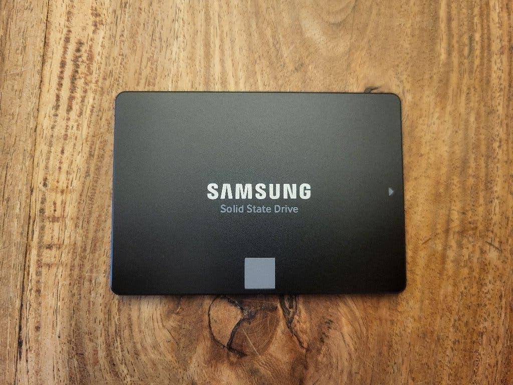 Samsung SSD 850 EVO 1TB ( 2 keer), Computers en Software, Intern, Samsung SSD, Ophalen of Verzenden, Zo goed als nieuw