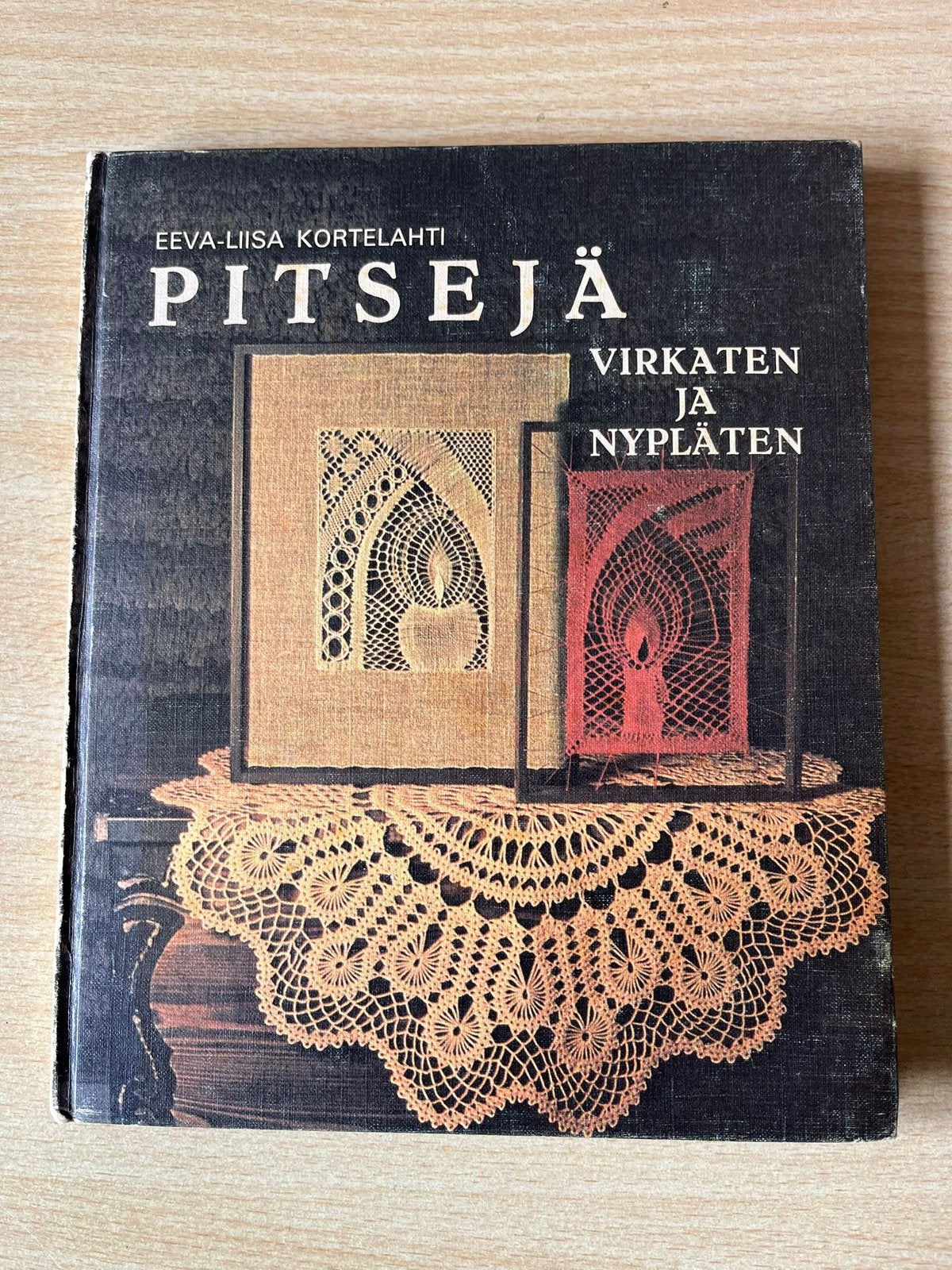 Pitsejä, Eeva-Liisa Kortelahti, Hobby en Vrije tijd, Kantklossen, Ophalen of Verzenden, Gebruikt