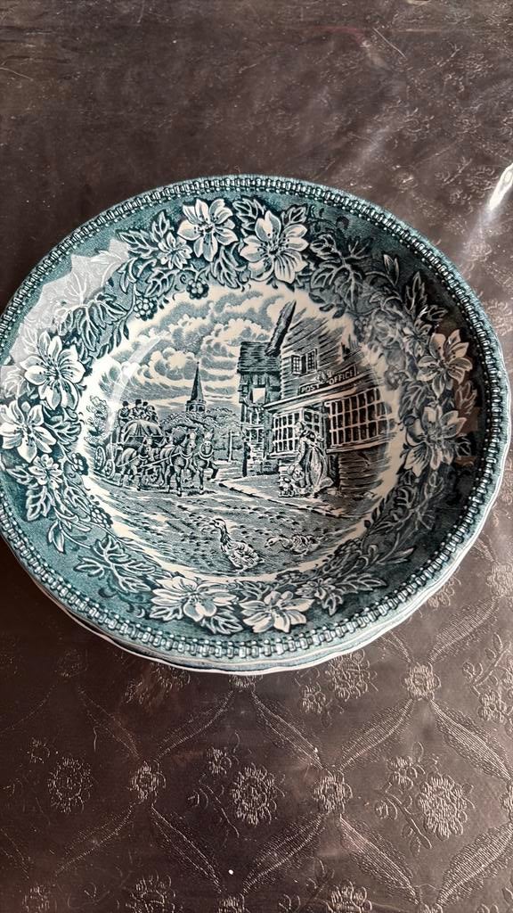 Verschillend serviesgoed Royal Tudor Ware, Antiek en Kunst, Ophalen