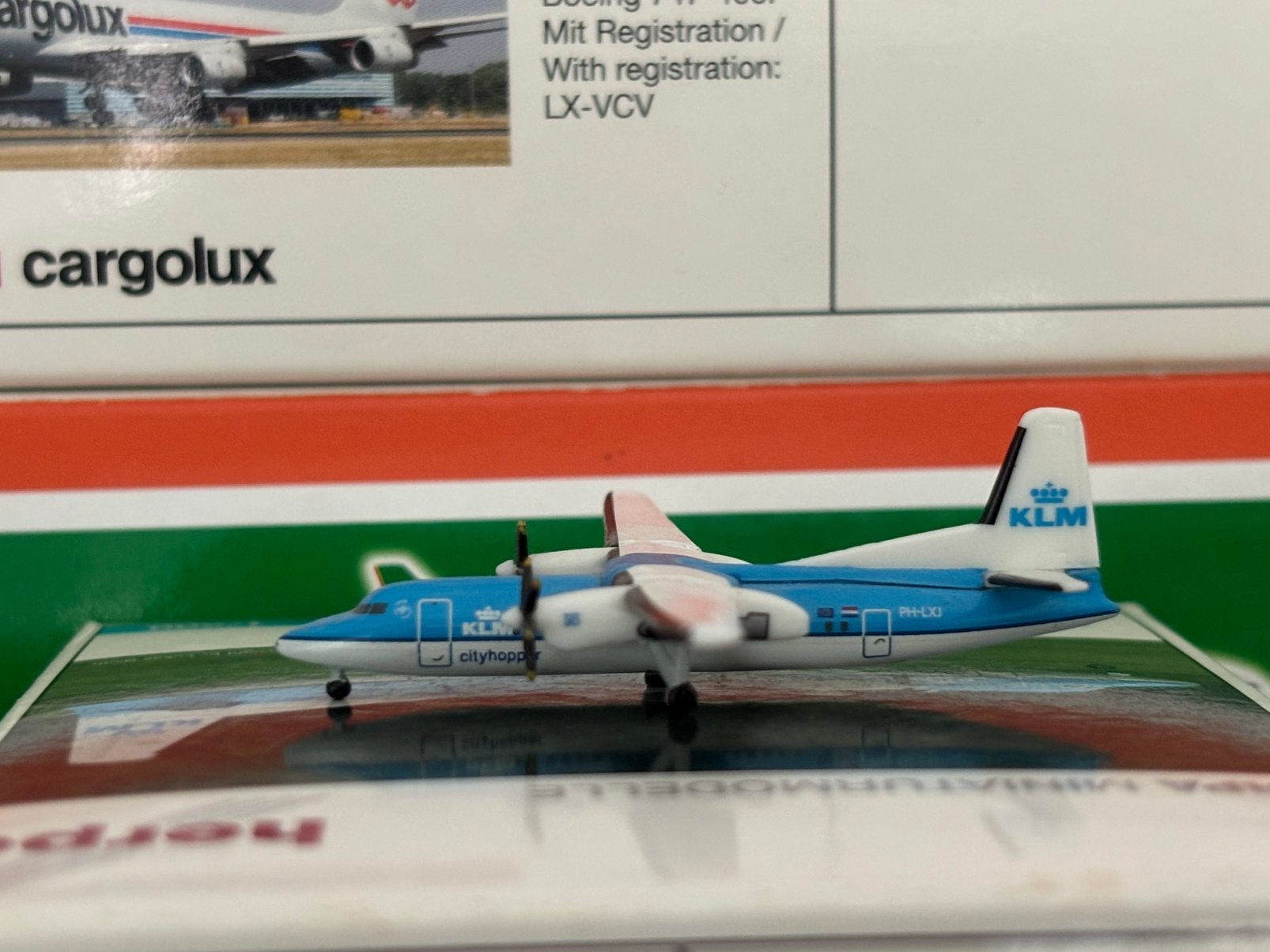 Herpa Wings KLM Fokker 50 1/500, Ophalen of Verzenden, Zo goed als nieuw, Schaalmodel