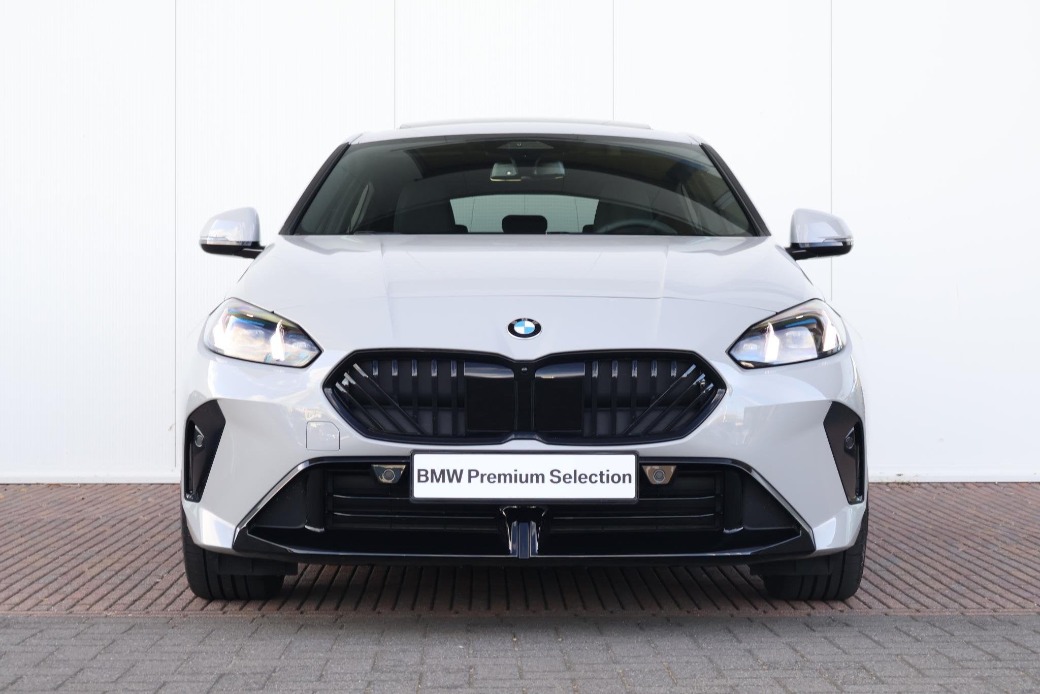 BMW 1-serie 120 M Sport Design Edition | Sport Pakket Pro |, Auto's, Stof, Gebruikt, Met garantie (alle), Origineel Nederlands