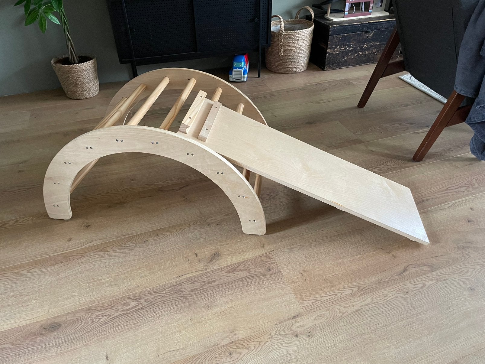 Klimboog met glijbaan / trap l Hout l Montessori, Ophalen, Zo goed als nieuw, Overige typen