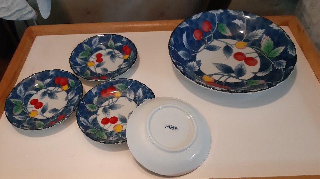 5 delig japans kersen servies Juzan-oven Gen Emon, Ophalen