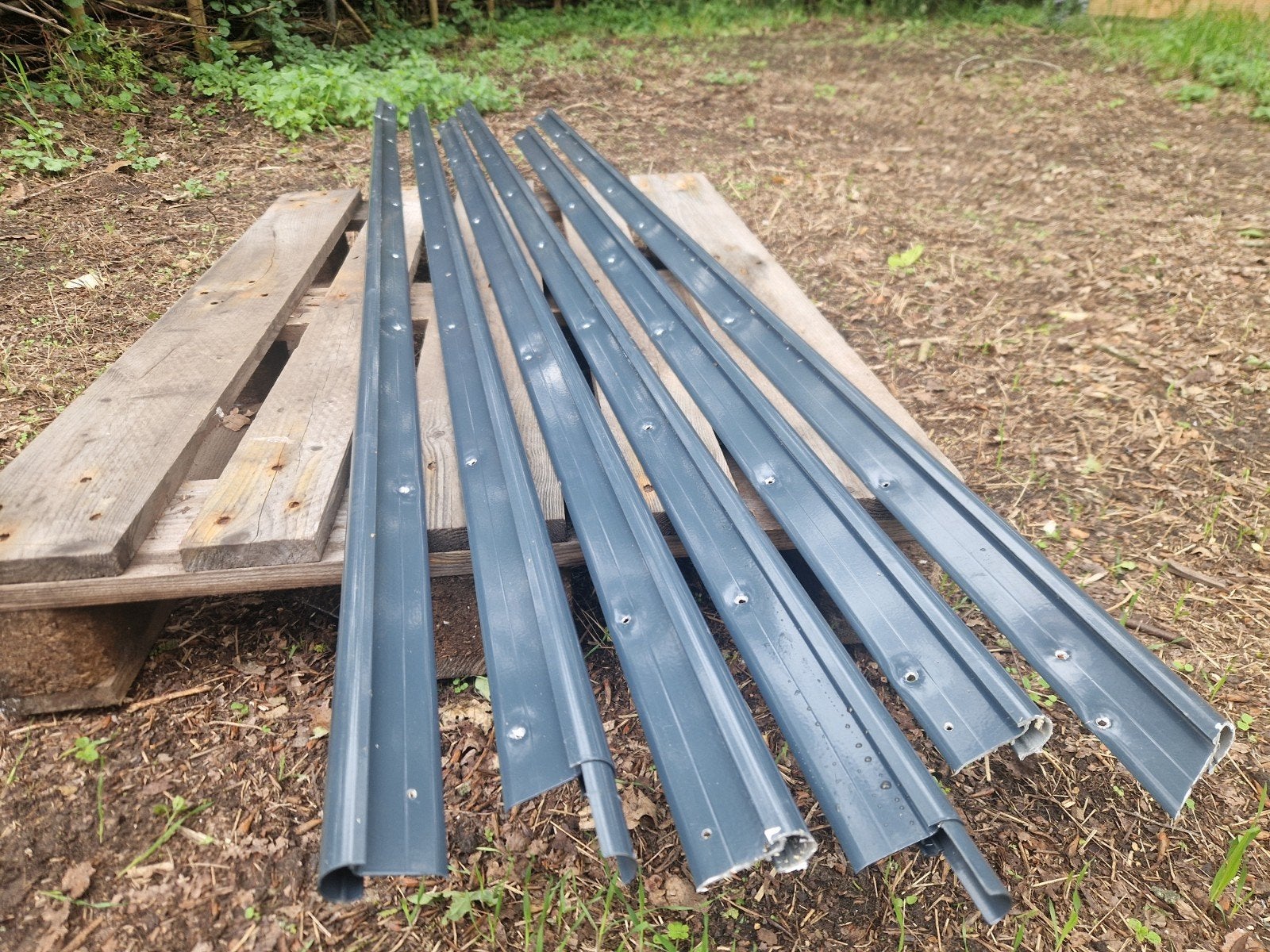 Aluminium daktrim t.b.v. PVC of EPDM, Ophalen, Aluminium