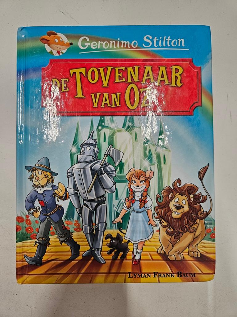 Geronimo Stilton - De tovenaar van Oz, Fictie algemeen, Geronimo Stilton, Ophalen of Verzenden, Zo goed als nieuw
