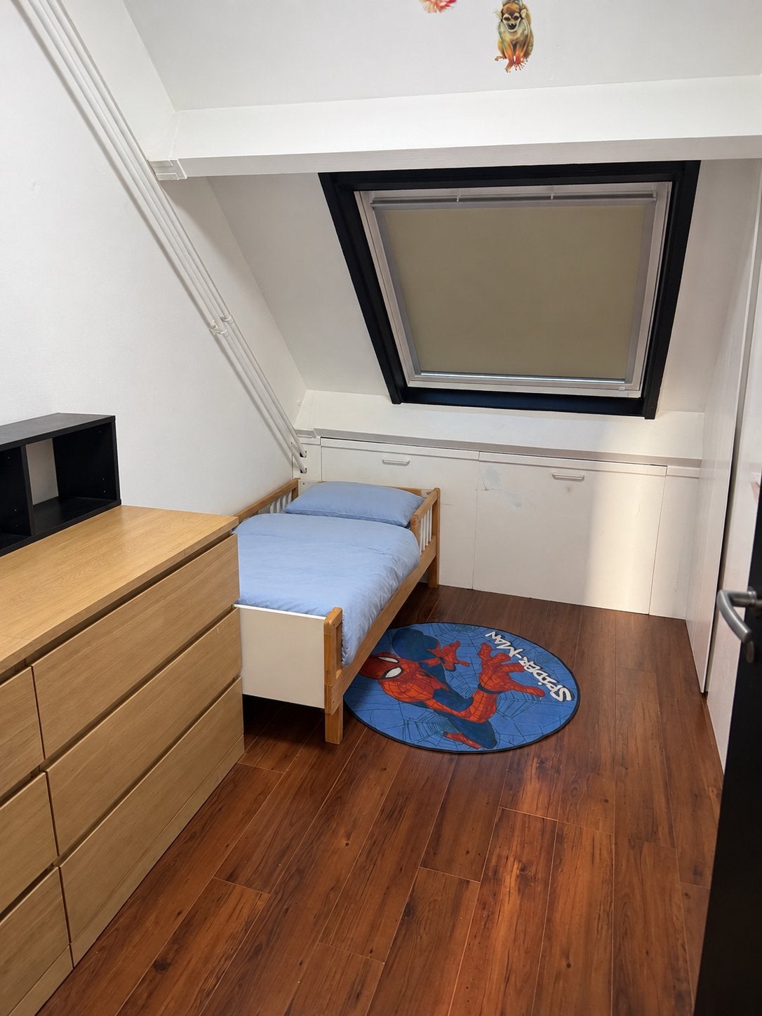Peuterbed en malm ladekast, Gebruikt, Ophalen of Verzenden, Lattenbodem, Minder dan 140 cm