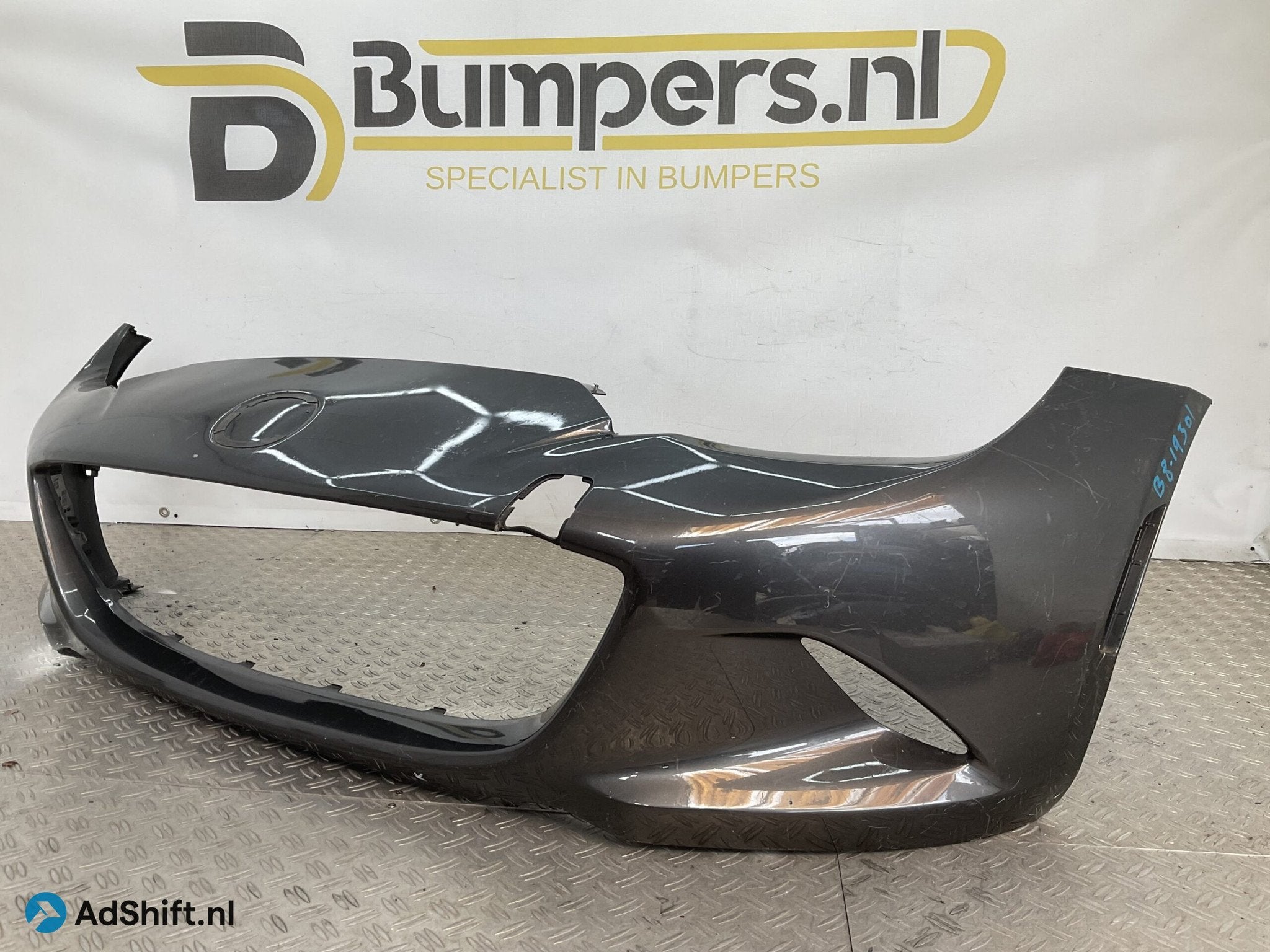 Bumper Mazda MX5 MX-5 2016-2024 N243-50031 Voorbumper B8-193, Bumper