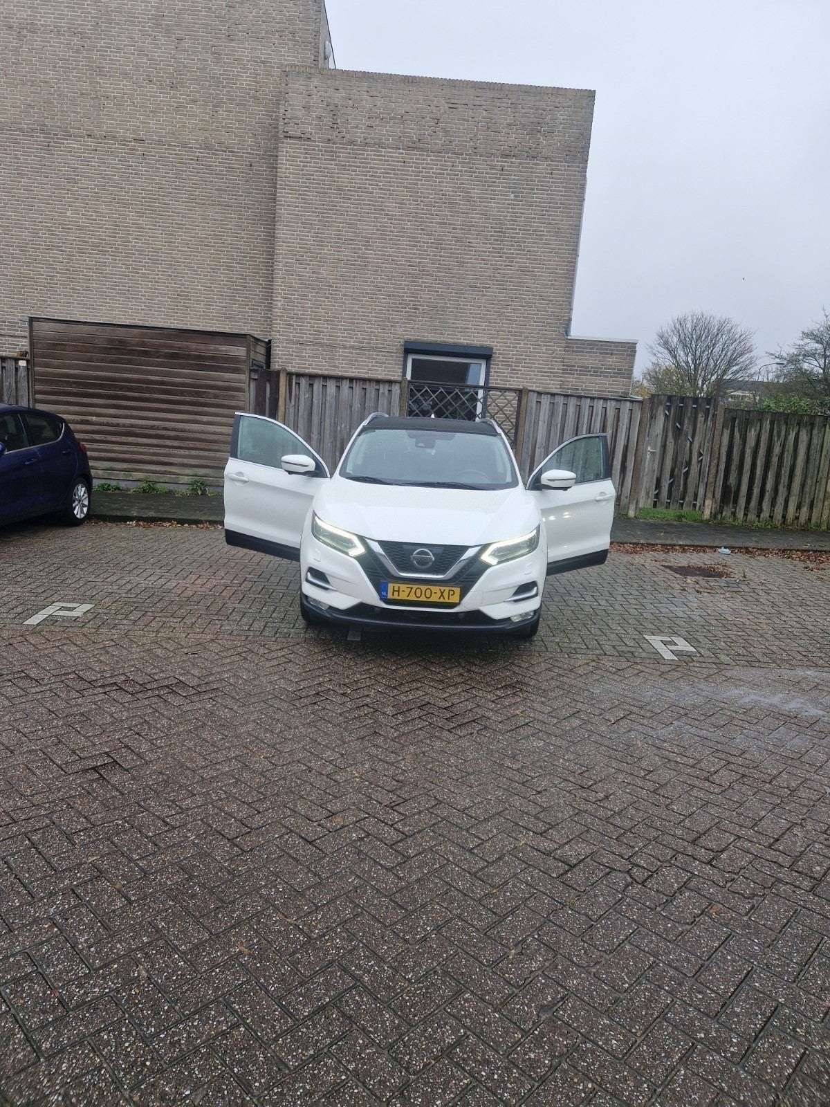Nissan Qashqai 1.2 Dig-t 85KW 2WD CVT 2017 Wit facelift!!, Auto's, Automaat, 4 cilinders, Wit, Particulier