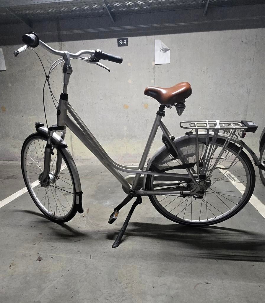 Gazelle vrouw fiets nieuw voorwiel, Fietsen en Brommers, Ophalen, Gazelle