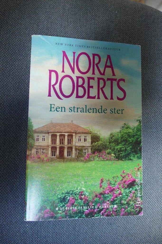 Nora Roberts – De Ierse O`Hurley´s - Een stralende ster, Ophalen of Verzenden, Nora Roberts