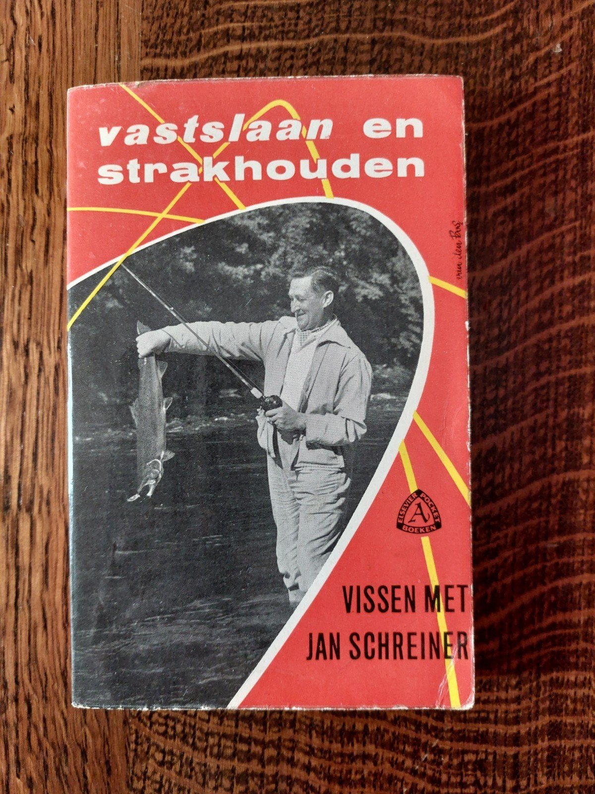 Boek: Vastslaan en strakhouden - vissen met Jan Schreiner, Boeken, Gelezen, Watersport en Hengelsport, Ophalen of Verzenden, Jan Schreider
