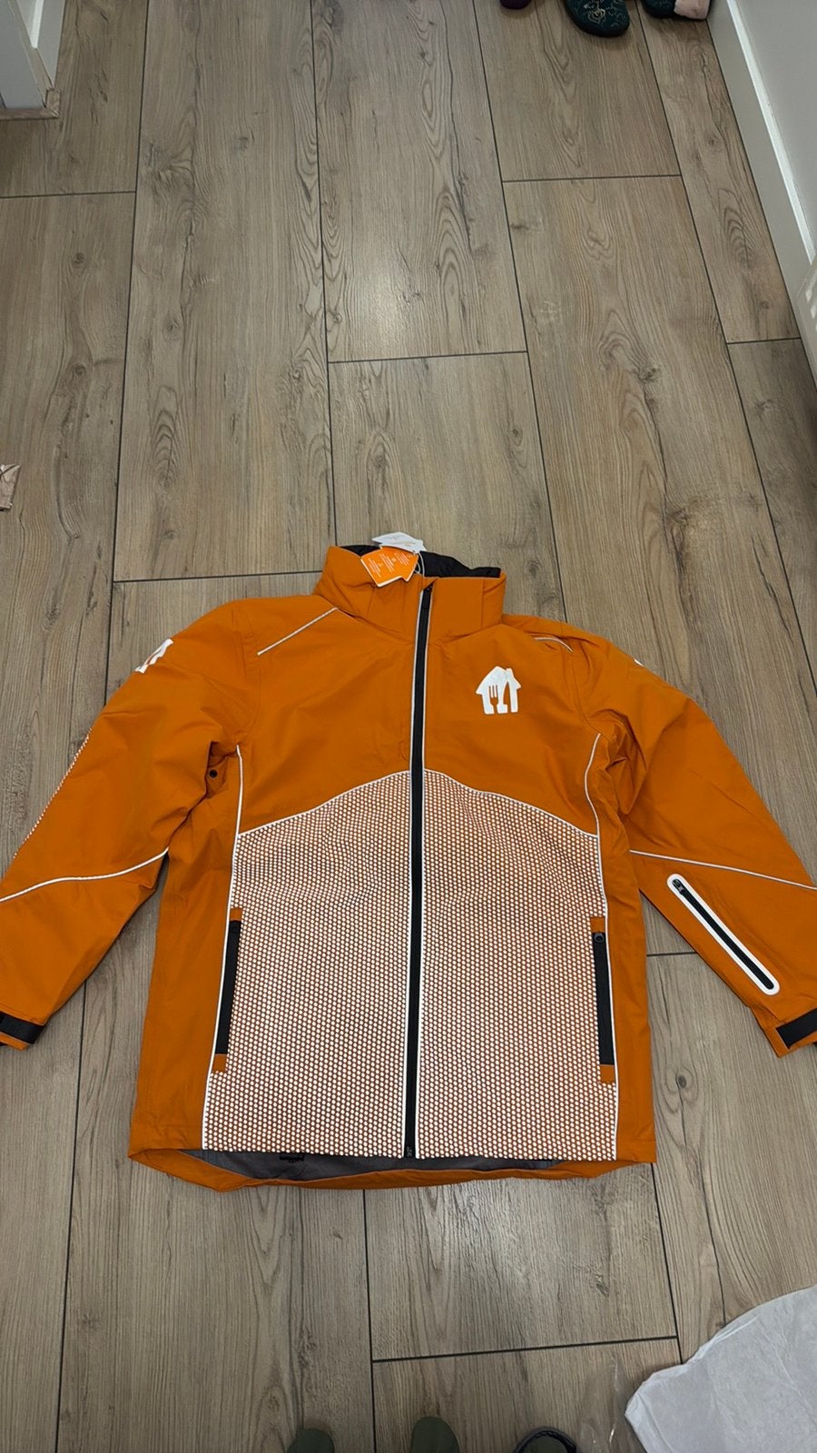 Nieuw thuisbezorgd winterjas, Ophalen of Verzenden, Zo goed als nieuw, Oranje