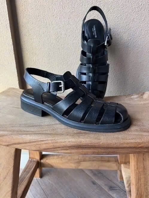 Zwarte Vagabond sandalen Bijenkorf open sandaal maat 40, Kleding | Dames, Schoenen, Verzenden, Zwart, Sandalen of Muiltjes, Zo goed als nieuw