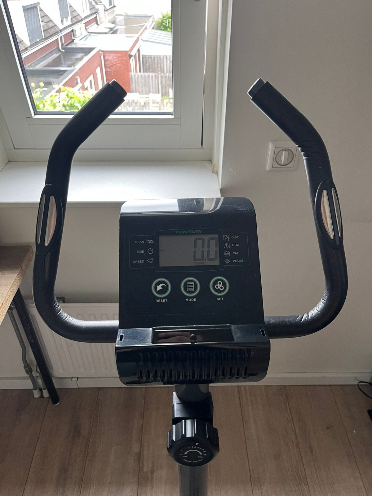Tunturi b30 hometrainer, Sport en Fitness, Fitnessapparatuur, Ophalen, Zo goed als nieuw, Hometrainer