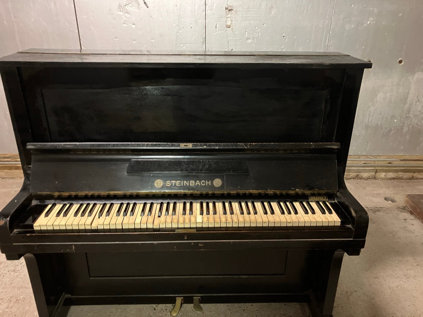 Gratis af te halen: Steinbach Piano, Muziek en Instrumenten, Piano's, Ophalen, Gebruikt, Zwart, Piano