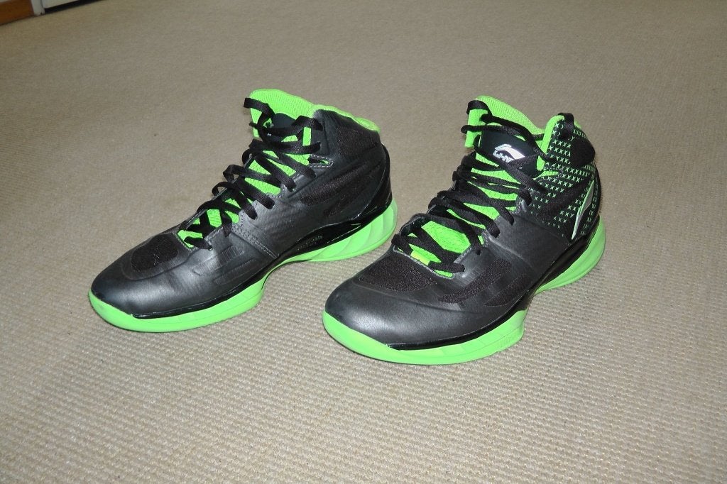 basketbalschoenen, Ophalen of Verzenden, Zo goed als nieuw, Schoenen
