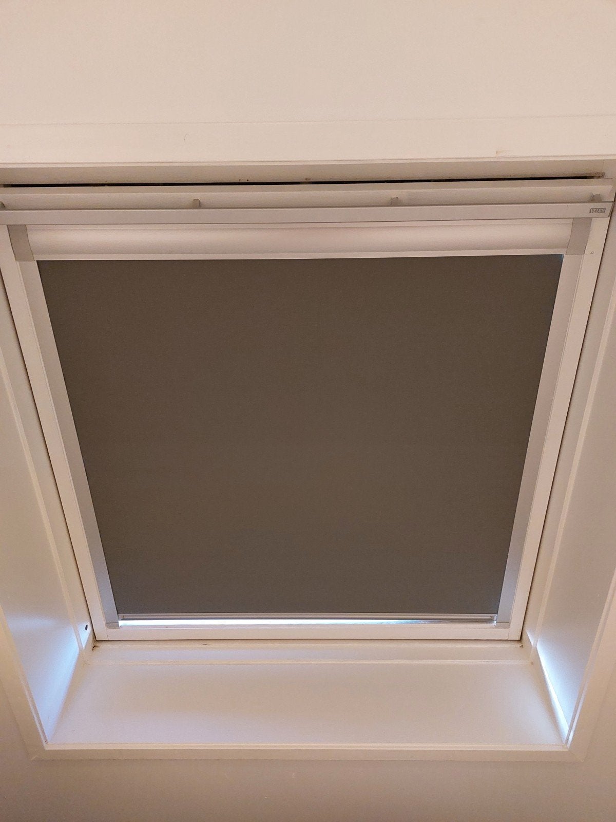 Velux verduisterend rolgordijn. kleur grijs. GGL 606 3000, Rolgordijn, Verduisterend, Ophalen of Verzenden, Zo goed als nieuw
