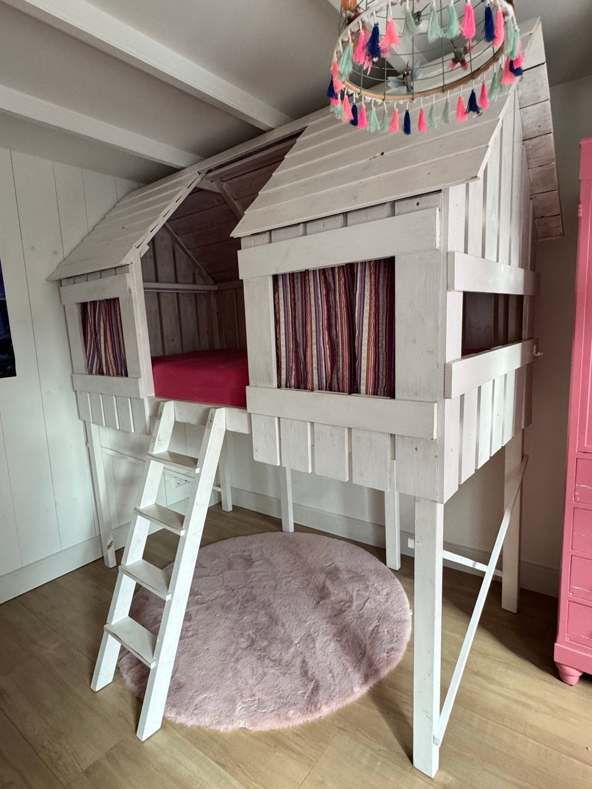 Uniek Huisjesbed / Hoogslaper voor Kinderkamer