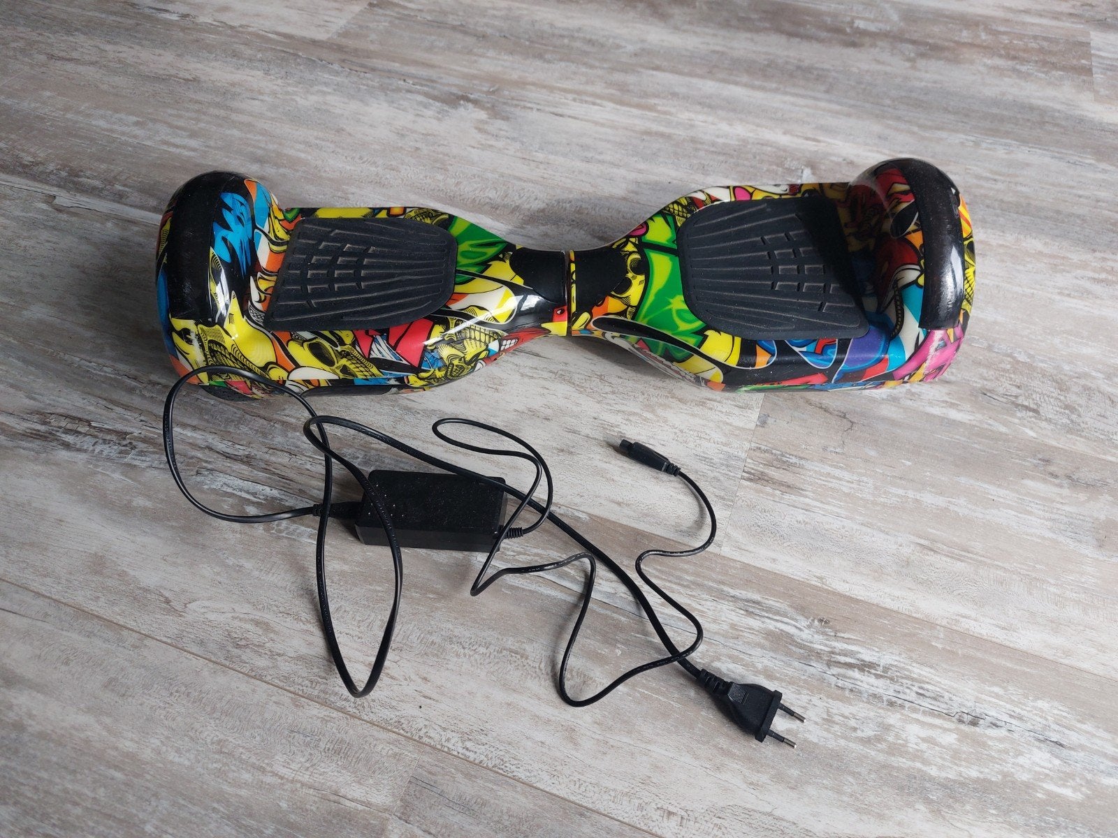 Hoverboard graffiti design met oplader, Ophalen, Gebruikt, Jongen of Meisje