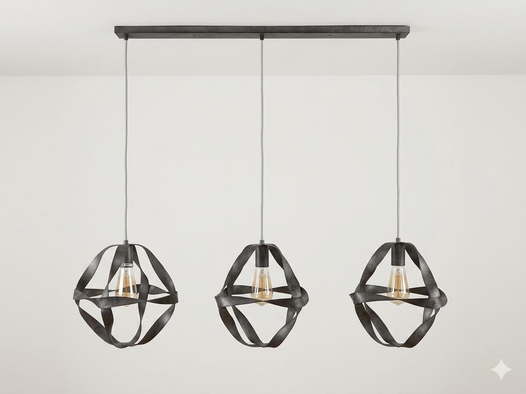 Industriële hanglamp met 3 metalen kappen, Huis en Inrichting, Ophalen of Verzenden, Zo goed als nieuw, Metaal, 75 cm of meer