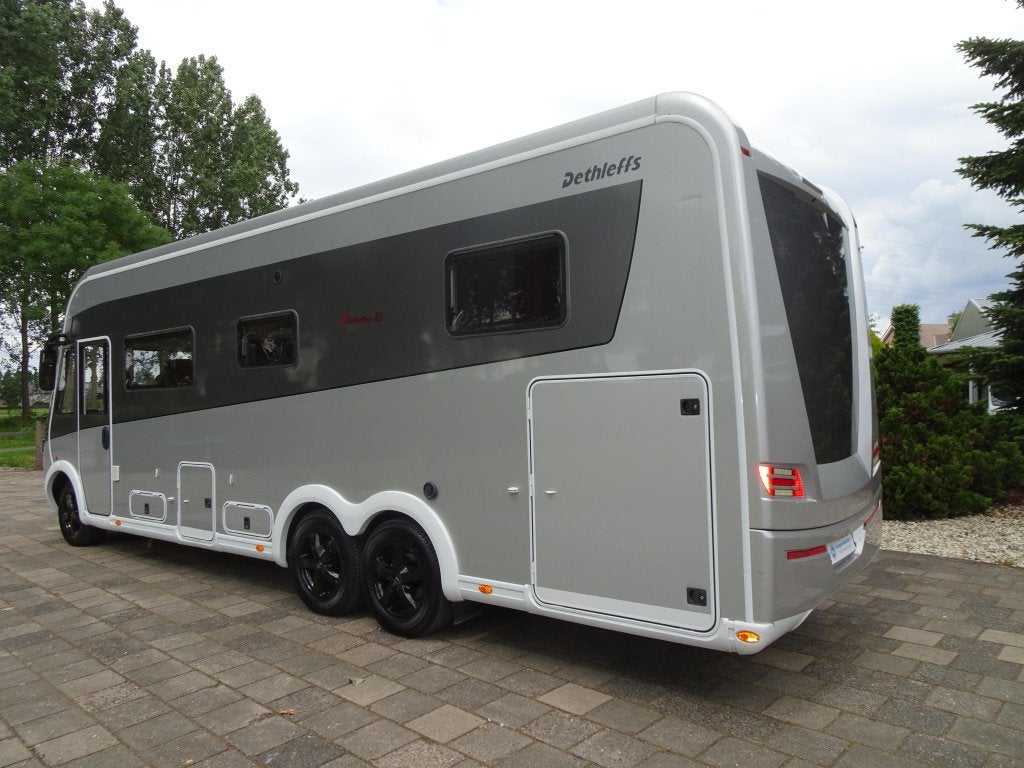 Unieke Dethleffs Globetrotter Premium XL-I7850, Integraal, Fiat, Vloeistofverwarming, Bedrijf