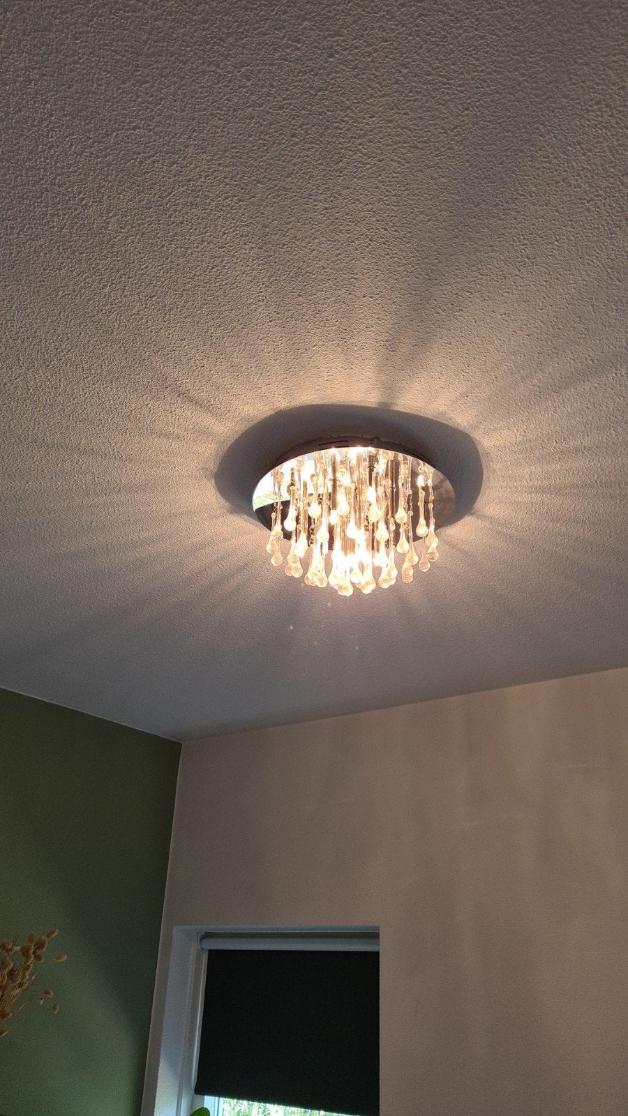 Moderne plafondlamp met kristallen druppels, Huis en Inrichting, Ophalen, Overige fittingen, Zo goed als nieuw, Glas