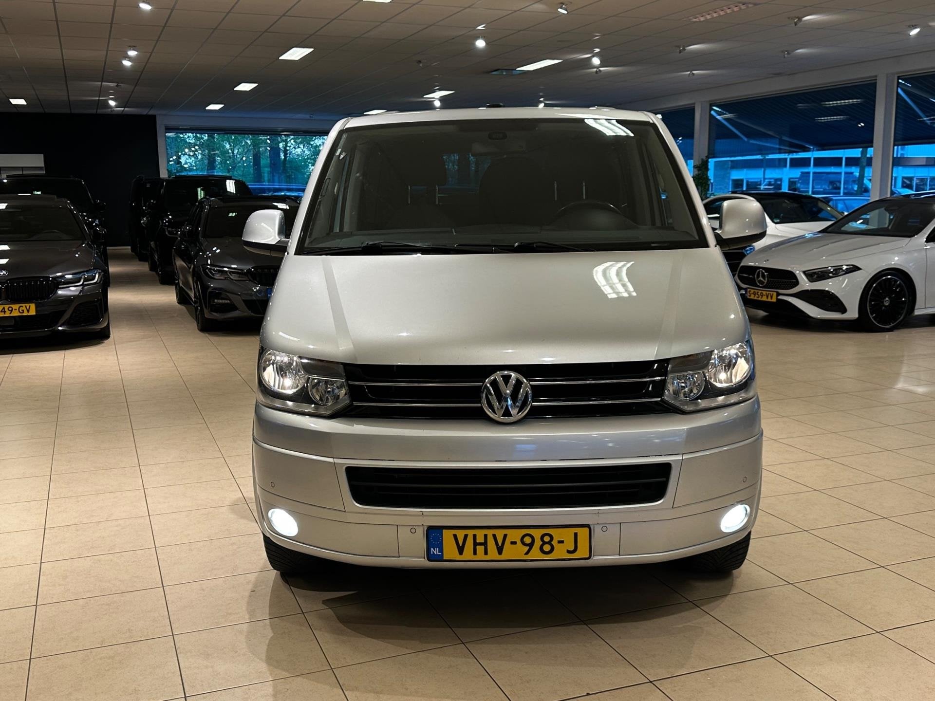 Volkswagen Transporter Multivan 2.0 TDI L2H1 DC|DSG|LIFT|2xC, Auto's, Bestelauto's, Euro 5, Zwart, 4 cilinders, Volkswagen