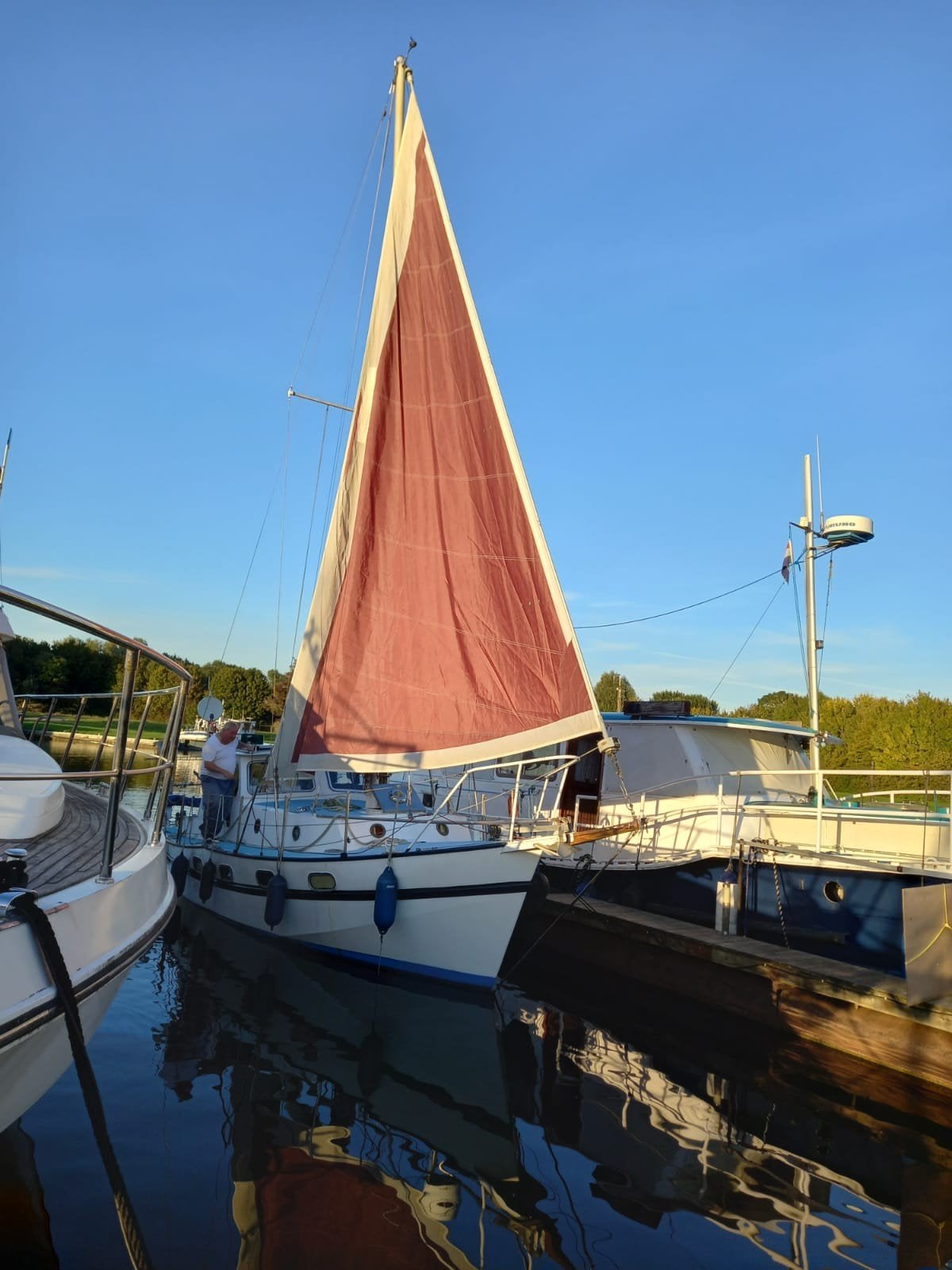 Zeilboot dubbele kiel 9 meter, 9 m, Binnenboordmotor, Diesel, Zo goed als nieuw