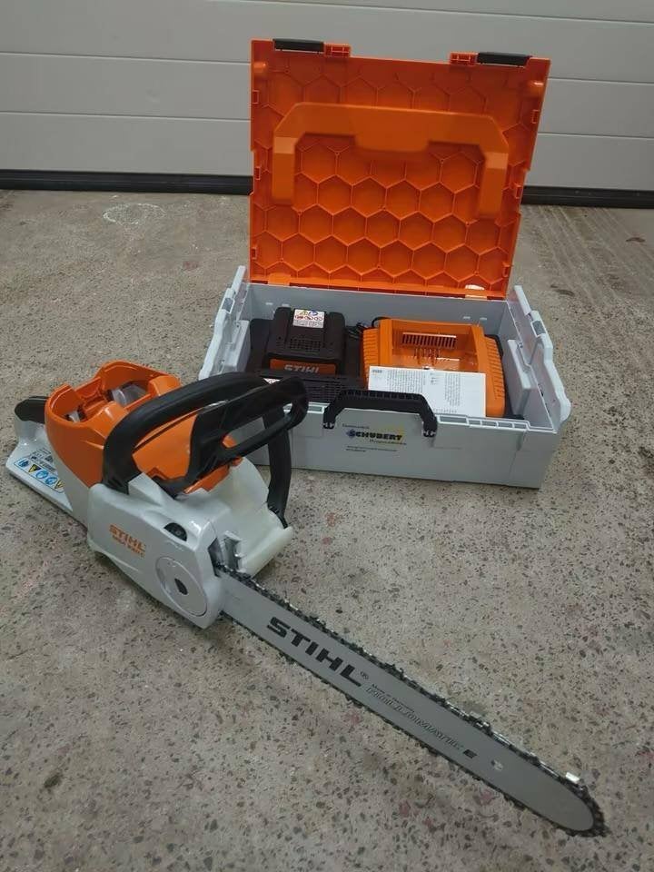 Te Huur Stihl accu kettingzaag compleet pakket!.
