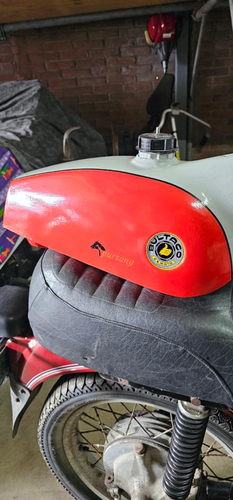 Bultaco enduro tank(gereserveerd) en meer, Ophalen of Verzenden
