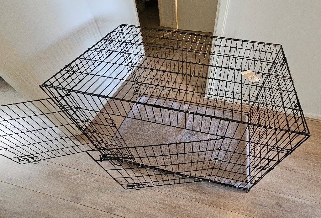 Hondenbench merk Beezteez size XL 109x69x75cm incl. benchmat, Dieren en Toebehoren, Ophalen, Nieuw