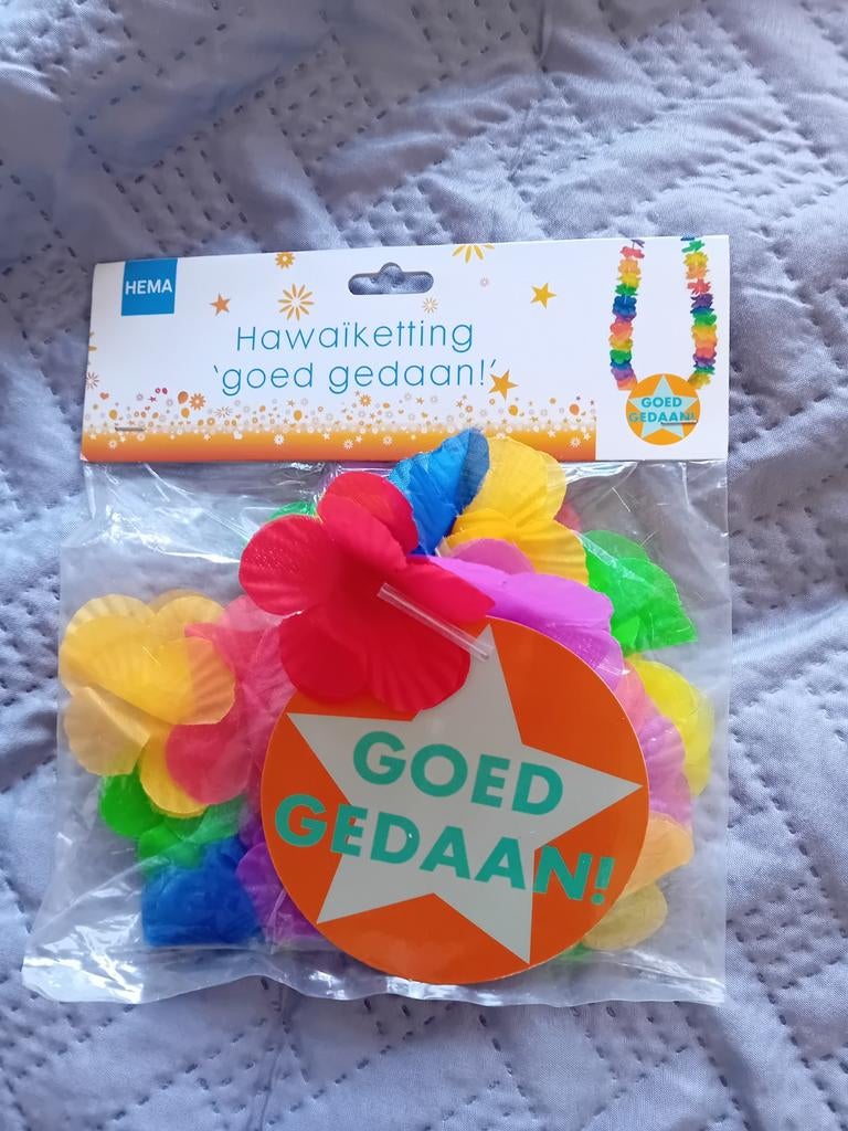 Hawaïketting 'goed gedaan!' - Hema, Ophalen of Verzenden, Nieuw, Feestartikel, Overige