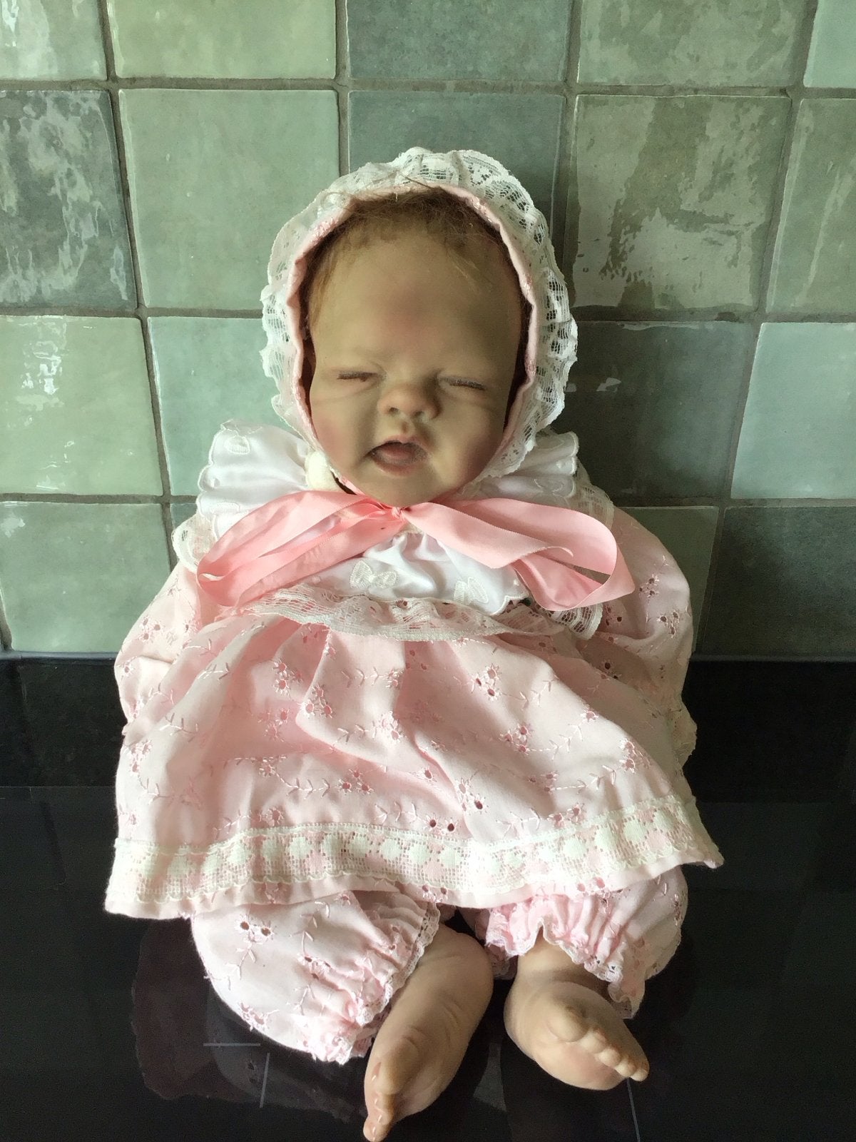 Realistische Reborn Babypop met Roze Kleding, Ophalen of Verzenden, Zo goed als nieuw, Babypop